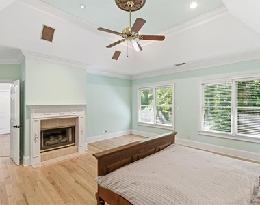 1247 Manor Oaks Court - Photo Thumbnail 32