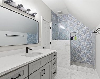 1247 Manor Oaks Court - Photo Thumbnail 47