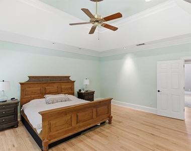 1247 Manor Oaks Court - Photo Thumbnail 34