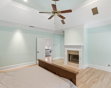 1247 Manor Oaks Court - Photo Thumbnail 33
