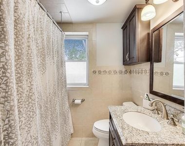 36 E Touhy Avenue - Photo Thumbnail 15