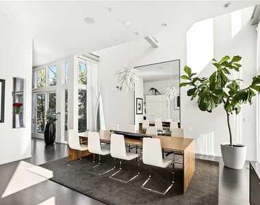 292 9th Street Ne - Photo Thumbnail 1