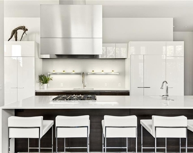 292 9th Street Ne - Photo Thumbnail 2