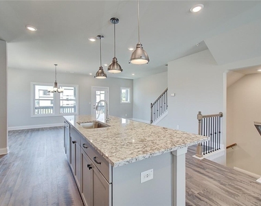 1095 Knoxboro Lane - Photo Thumbnail 15
