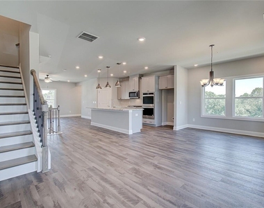 1095 Knoxboro Lane - Photo Thumbnail 20
