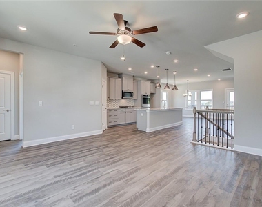 1095 Knoxboro Lane - Photo Thumbnail 17