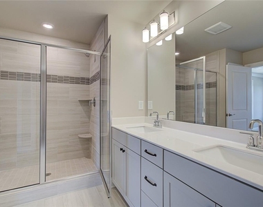 1095 Knoxboro Lane - Photo Thumbnail 12