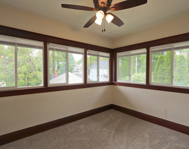 416 1/2 W Jackson Street - Photo Thumbnail 12