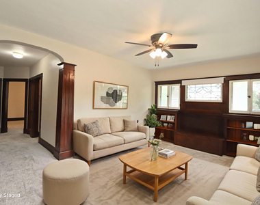 416 1/2 W Jackson Street - Photo Thumbnail 2