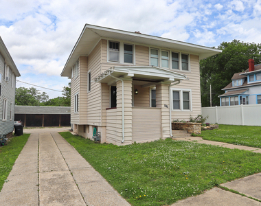 416 1/2 W Jackson Street - Photo Thumbnail 1