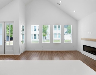 308 Chardonnay Way - Photo Thumbnail 22