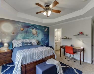 4612 Grandview Parkway - Photo Thumbnail 30