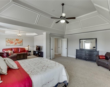 4612 Grandview Parkway - Photo Thumbnail 42