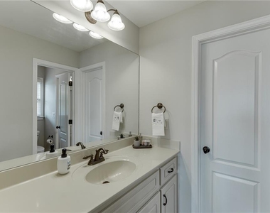 4612 Grandview Parkway - Photo Thumbnail 28