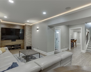 4612 Grandview Parkway - Photo Thumbnail 49
