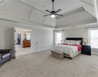 4612 Grandview Parkway - Photo Thumbnail 40