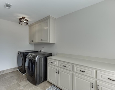 4612 Grandview Parkway - Photo Thumbnail 39