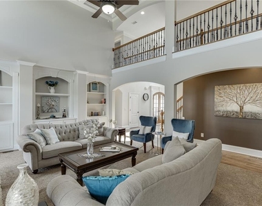 4612 Grandview Parkway - Photo Thumbnail 11