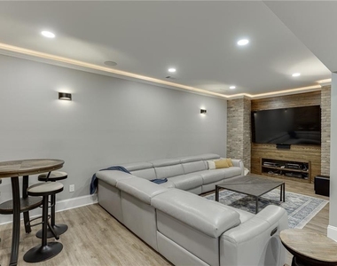 4612 Grandview Parkway - Photo Thumbnail 53