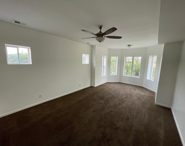 649 E Marquette Road - Photo Thumbnail 1