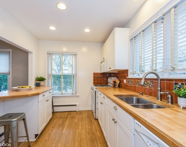 610 Ridge Road - Photo Thumbnail 3