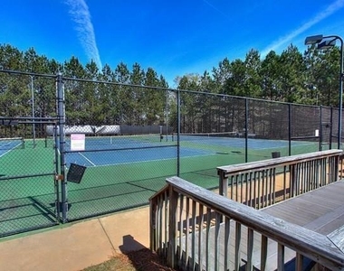 1624 Longmont Drive - Photo Thumbnail 16