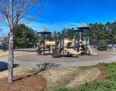 1624 Longmont Drive - Photo Thumbnail 14
