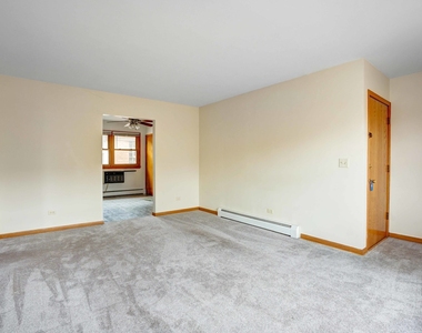8444 W Gregory Street - Photo Thumbnail 4
