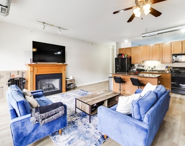 1200 W Monroe Street - Photo Thumbnail 2