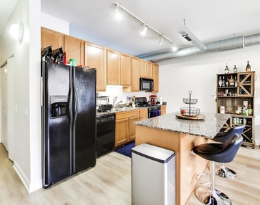 1200 W Monroe Street - Photo Thumbnail 5