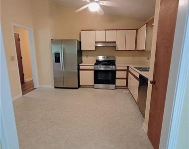 10630 Colony Glen Drive - Photo Thumbnail 6