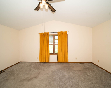 3516 Kings Lair Drive - Photo Thumbnail 14