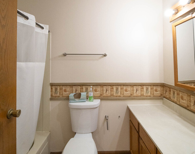3516 Kings Lair Drive - Photo Thumbnail 9