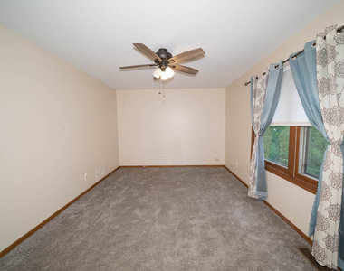 3516 Kings Lair Drive - Photo Thumbnail 10