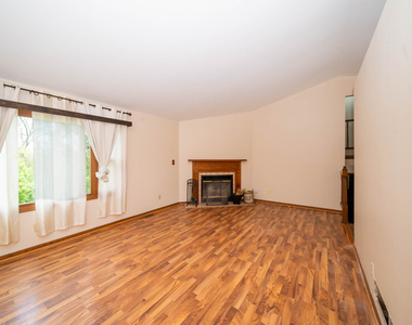 3516 Kings Lair Drive - Photo Thumbnail 3