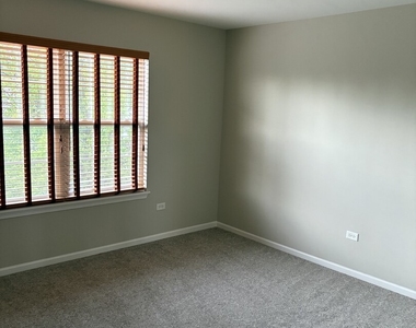 2912 Forest Creek Lane - Photo Thumbnail 16