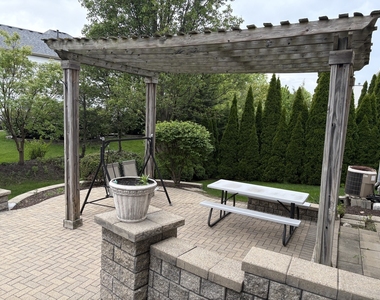 2912 Forest Creek Lane - Photo Thumbnail 23