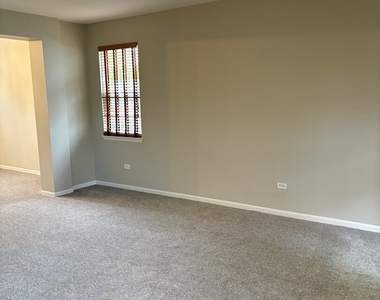 2912 Forest Creek Lane - Photo Thumbnail 3
