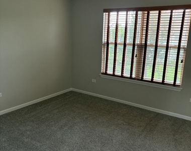 2912 Forest Creek Lane - Photo Thumbnail 15