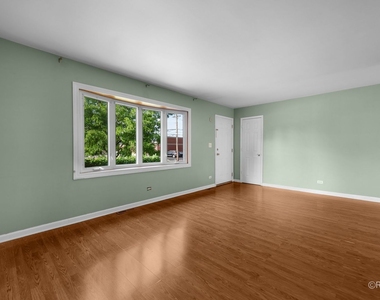 111 E Magnolia Street - Photo Thumbnail 2
