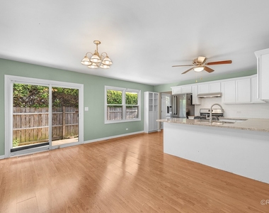 111 E Magnolia Street - Photo Thumbnail 4
