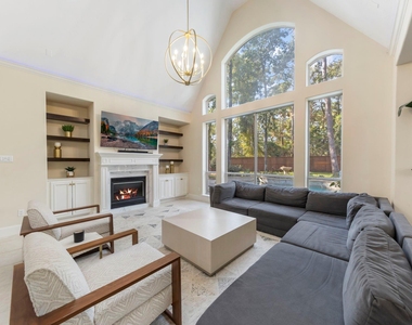 90 W Horizon Ridge Place - Photo Thumbnail 10