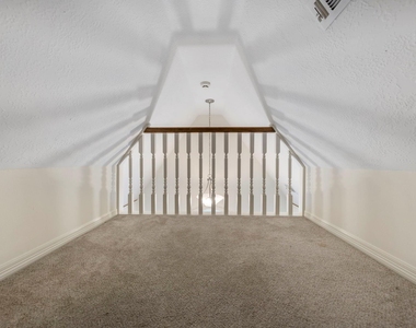 90 W Horizon Ridge Place - Photo Thumbnail 23