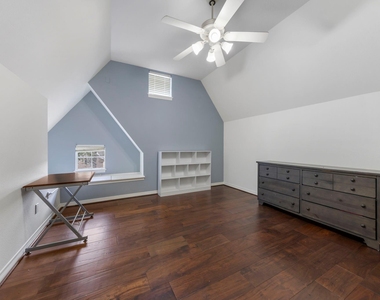 90 W Horizon Ridge Place - Photo Thumbnail 29