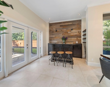 90 W Horizon Ridge Place - Photo Thumbnail 17