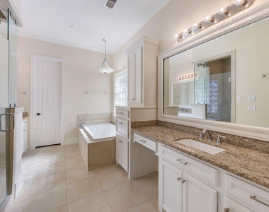 90 W Horizon Ridge Place - Photo Thumbnail 8