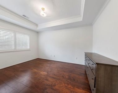 90 W Horizon Ridge Place - Photo Thumbnail 19