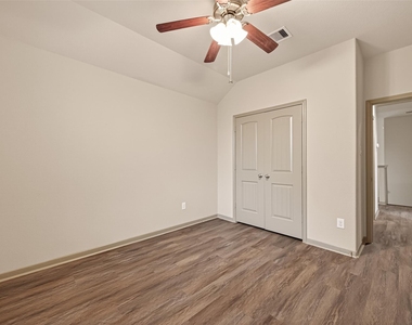 2510 Shady Falls Lane - Photo Thumbnail 23