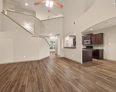2510 Shady Falls Lane - Photo Thumbnail 9