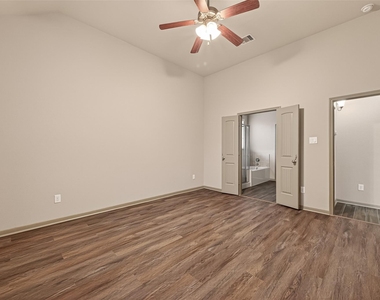 2510 Shady Falls Lane - Photo Thumbnail 31
